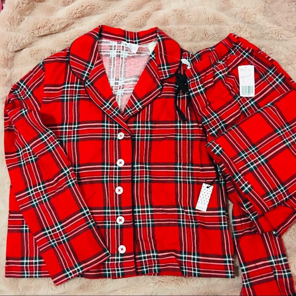 Forever 21 Plaid Red Pajamas - Picture 2 of 3